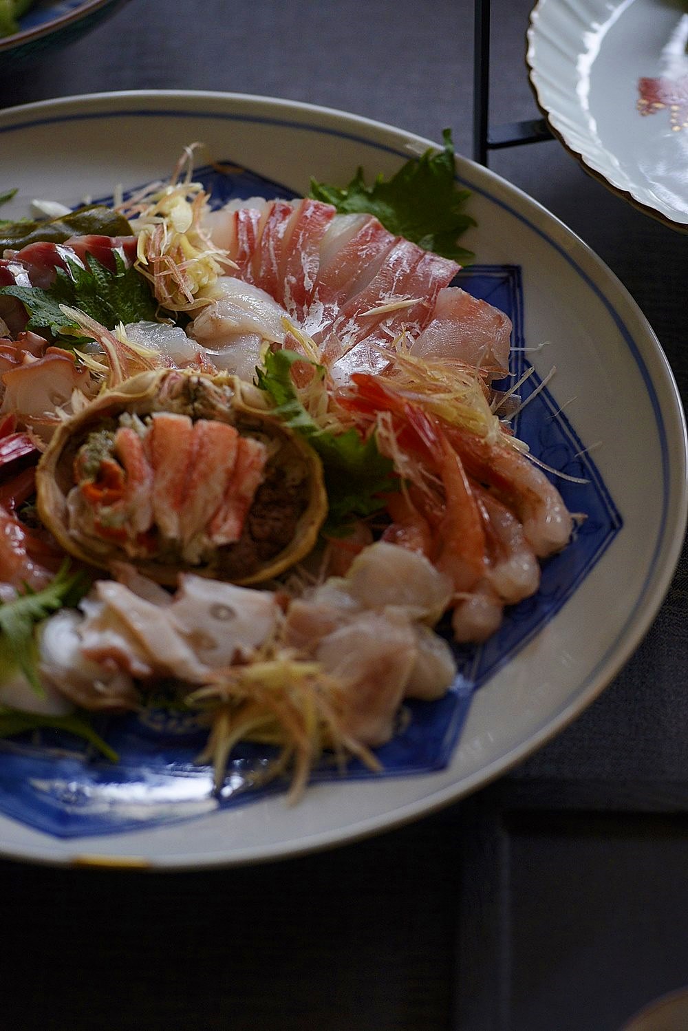 瑛生の器（九谷美陶園）｜瑛生の器 九谷美陶園 染付さらさ文様尺皿(魯