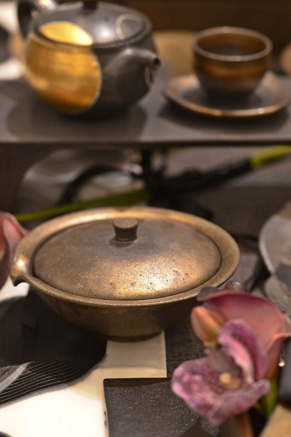 奥田章｜金彩 片口ふたわん｜作家もの和食器通販”IVORY