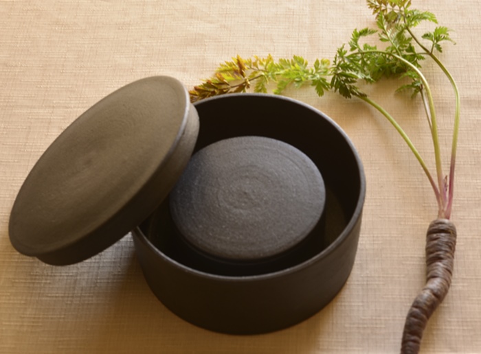 小野俊｜黒鉄釉蓋物（大）｜作家もの和食器通販通販 IVORY