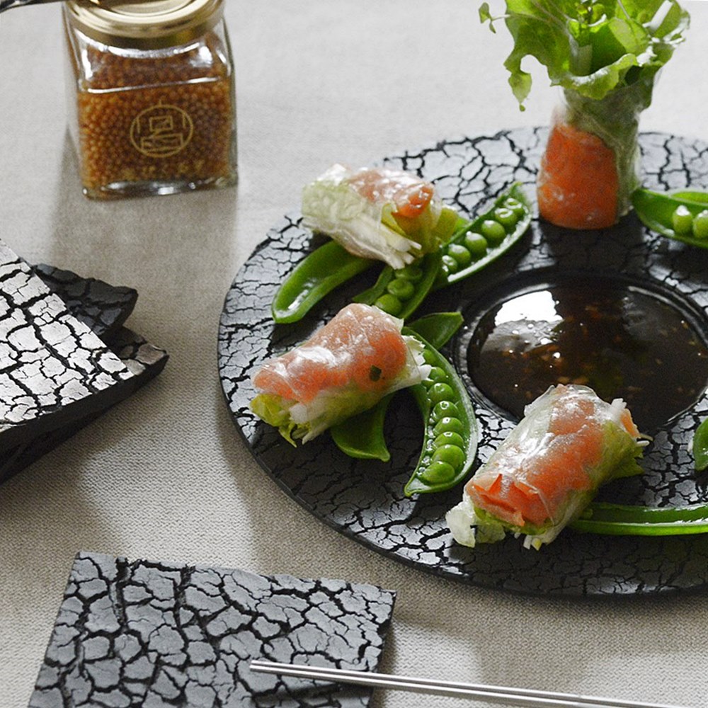 にしだゆか WBSBプレート丸(窓付） 作家もの和食器通販”IVORY